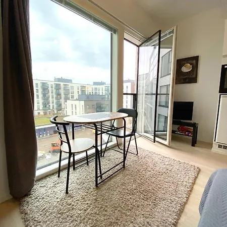 Avia Helsinki Airport ホテル *